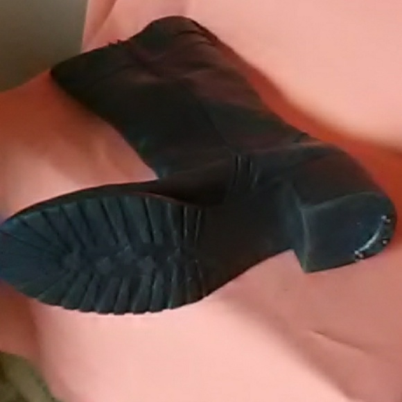 Anne Klein boots - Picture 6 of 6